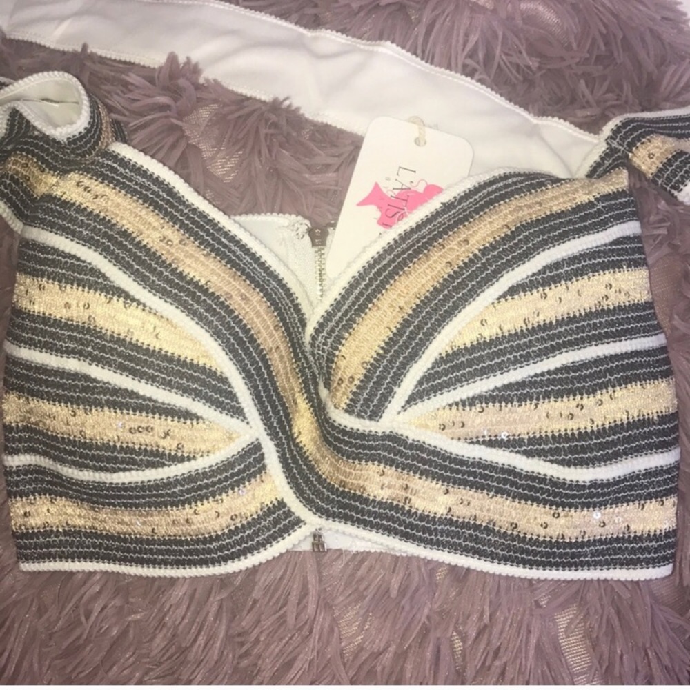 ❌SOLD❌Heart Shaped Crop Top - Picture 4 of 8